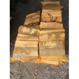 Pakattu heittokuutio kuivaa polttopuuta puuvirrat.fi verkkokaupasta