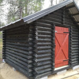 3 X 3m PUULIITERIN VALMISPAKETTI PELTIKATOLLA