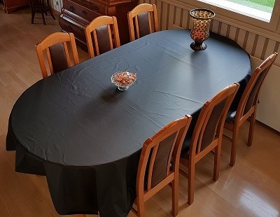 EDULLINEN SUOJAPEITE MUSTA