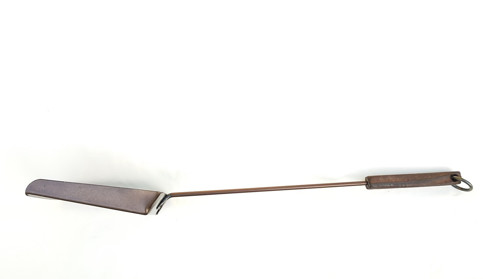 TUHKALAPIO 60CM PUUKAHVALLA