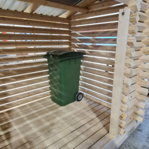JÄTEKATOS TAI PUULIITERI 3 X 2M