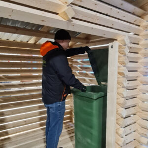JÄTEKATOS TAI PUULIITERI 3 X 2M