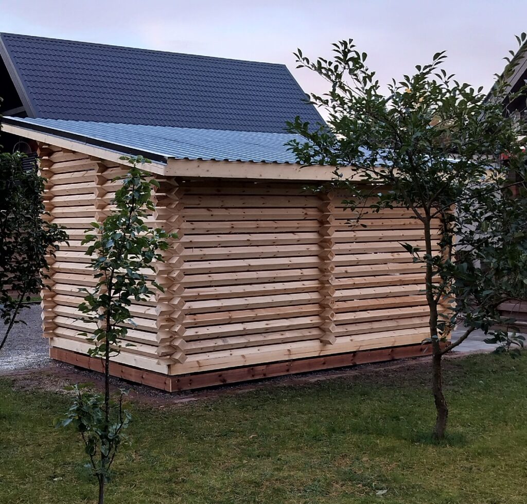 4x2M LIITERI JA VARASTO VALMISPAKETTI PARRUHIRRESTÄ