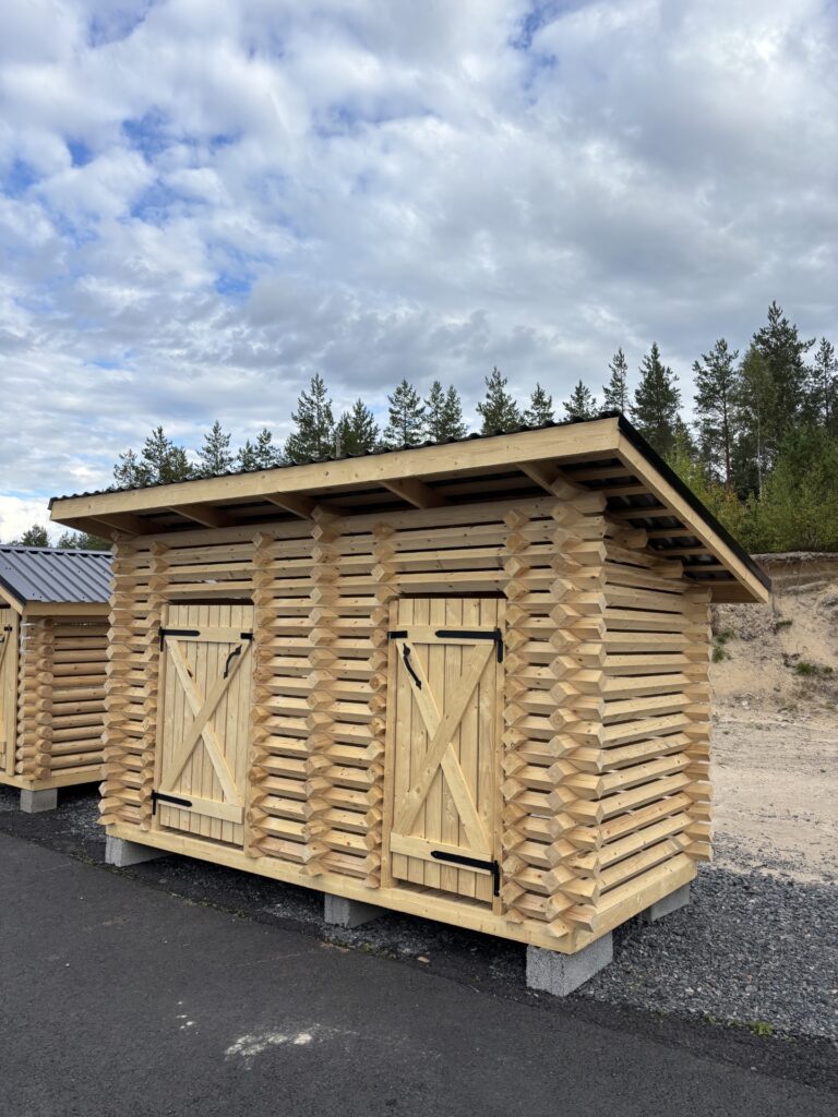4x2M LIITERI JA VARASTO VALMISPAKETTI PARRUHIRRESTÄ